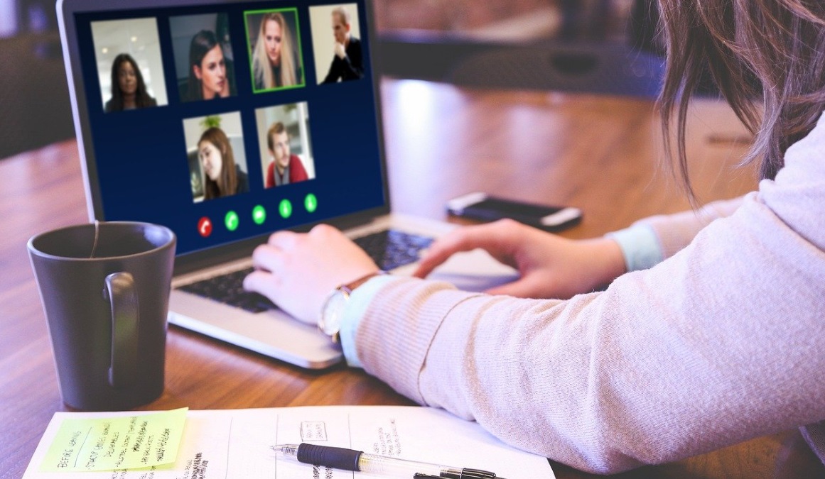 Sicherheitsrisiko Webinar: Das müssen Dozenten beachten Sicherheitsrisiko Webinar: Das müssen Dozenten beachten